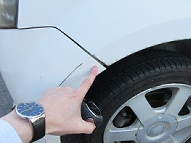 事故車両の確認・撮影